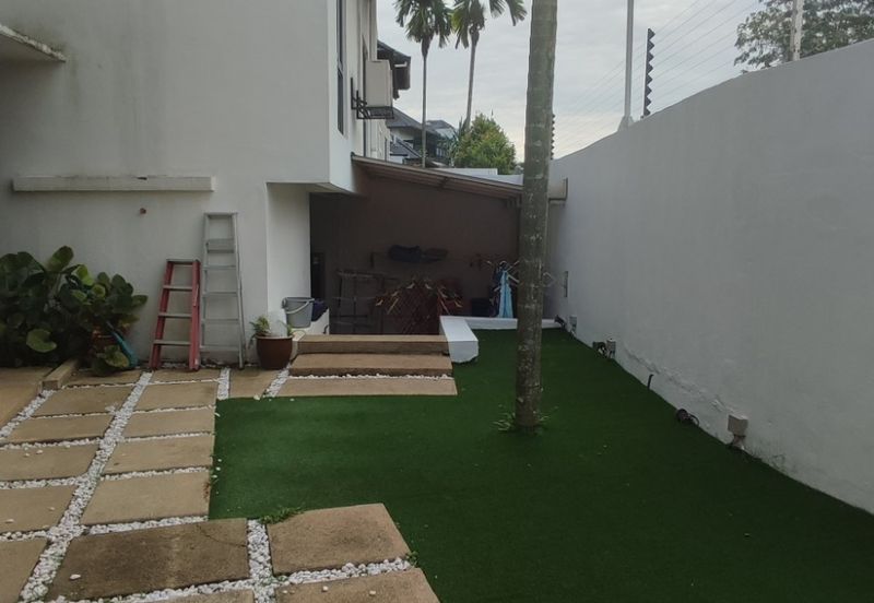 The Villa @ Serai Saujana / Villa Serai Saujana