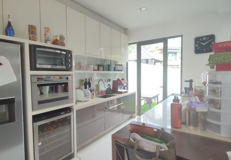 The Villa @ Serai Saujana / Villa Serai Saujana