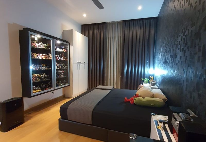 10 Mont Kiara (MK10)