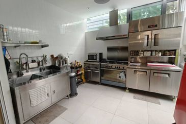 East Residence @ KLGCC