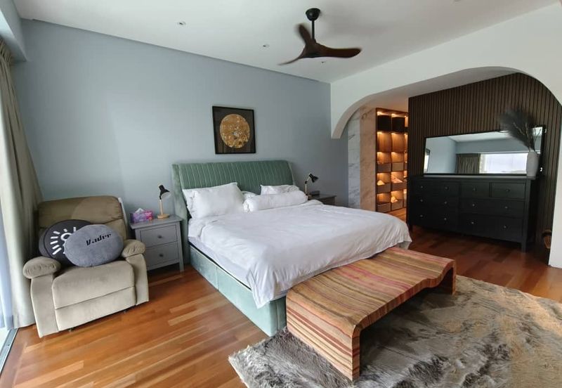 East Residence @ KLGCC