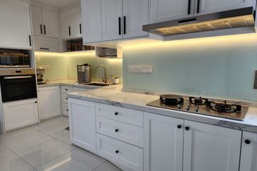 Ara Hill Condominium