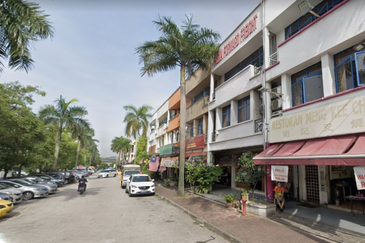 HiCom-Glenmarie Industrial Park