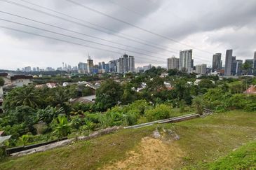 Bukit Pantai (Pantai Hill)