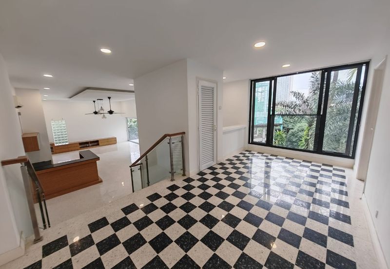 Bukit Tunku, Kenny Hills