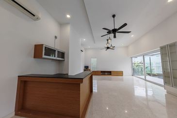 Bukit Tunku, Kenny Hills