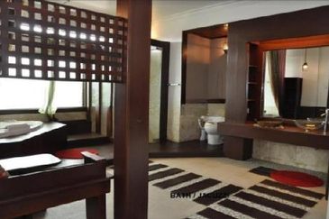 Bukit Pantai (Pantai Hill)