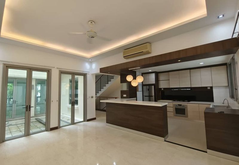 Sri Bukit Persekutuan