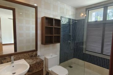 Sri Bukit Persekutuan