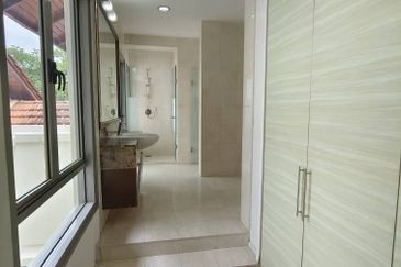 Sri Bukit Persekutuan