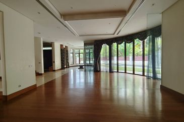 Bukit Tunku bungalow with pool for sale