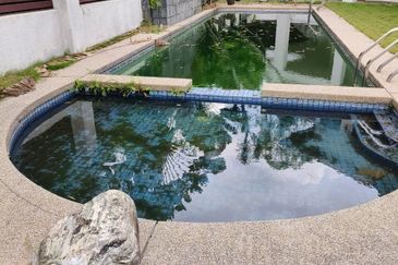 Bukit Tunku bungalow with pool for sale