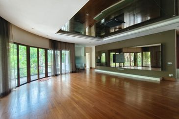 Bukit Tunku bungalow with pool for sale