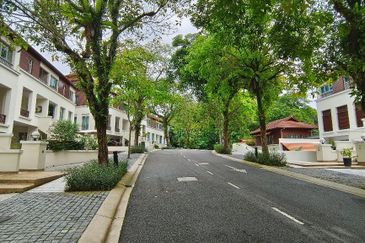 Sri Bukit Persekutuan