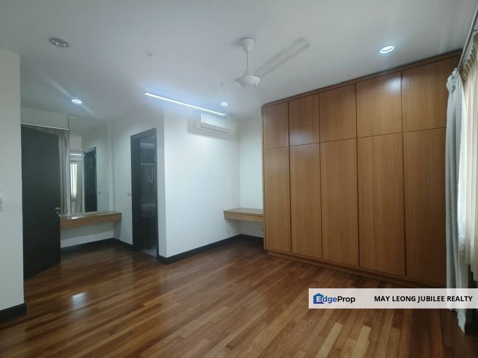 Gated guarded at Duta Tropika, Mont Kiara, Kuala Lumpur, Dutamas