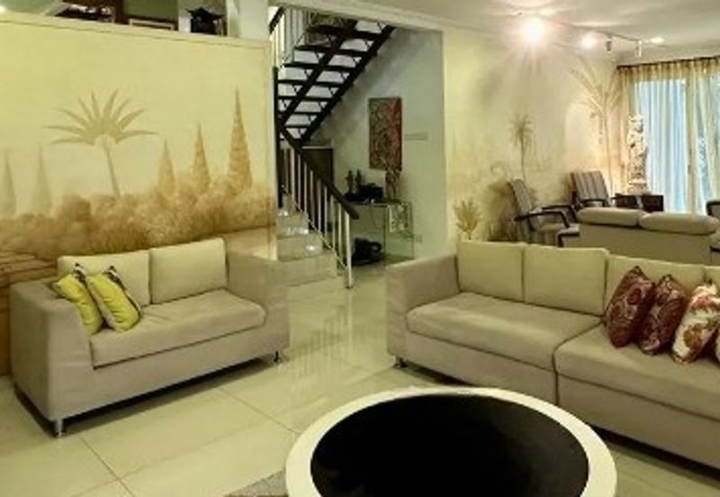 Renovated Bangsar bungalow with pool