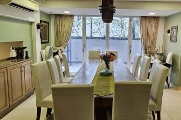 Renovated Bangsar bungalow with pool