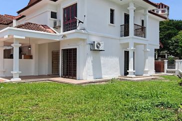 Terrace corner, guarded