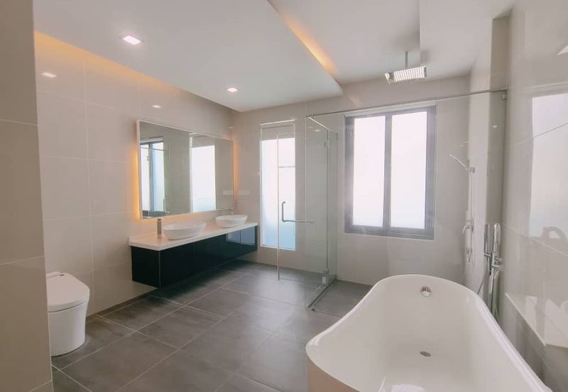 The Villa @ Serai Saujana / Villa Serai Saujana