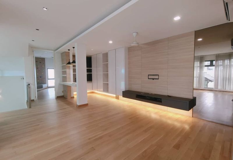 The Villa @ Serai Saujana / Villa Serai Saujana