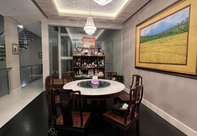 East Residence KLGCC