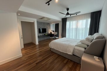 East Residence @ KLGCC