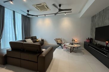 East Residence @ KLGCC