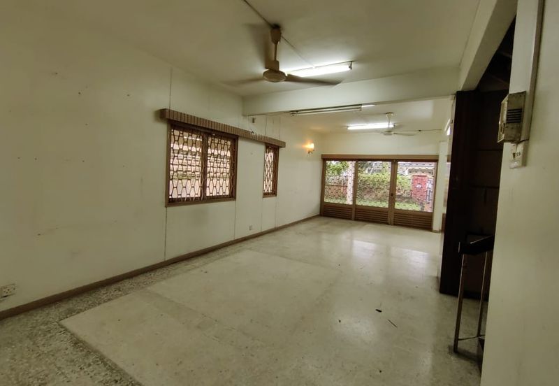 2-storey terrace end-lot with side land