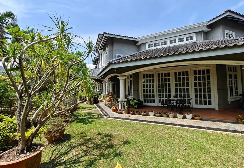 Lakeview Saujana bungalow best value for sale