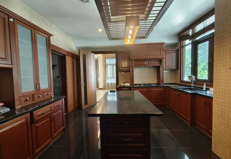 Sri Bukit Persekutuan