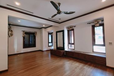 Sri Bukit Persekutuan