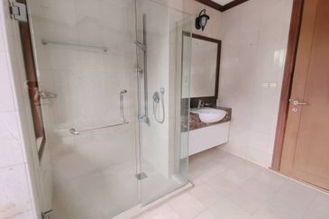 Sri Bukit Persekutuan