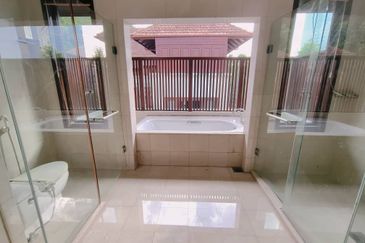 Sri Bukit Persekutuan