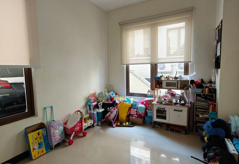 Amarin Kiara, Mont Kiara