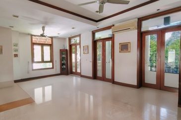 Sri Bukit Persekutuan