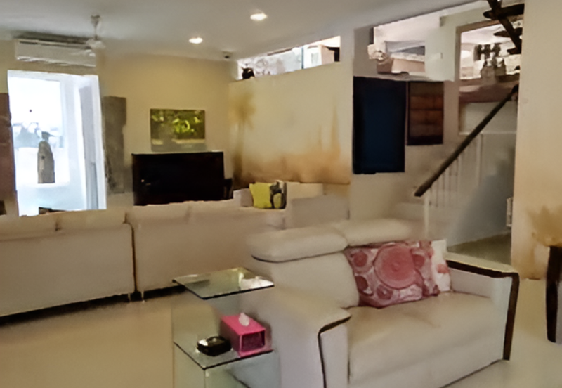 Renovated Bangsar bungalow with pool