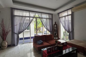 Flora Murni, Mont Kiara