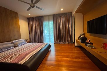 Flora Murni, Mont Kiara