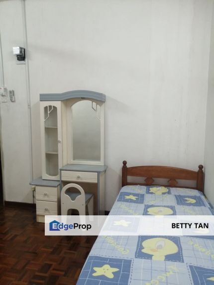 Puchong jaya Jalan tempua room to let, Selangor, Puchong