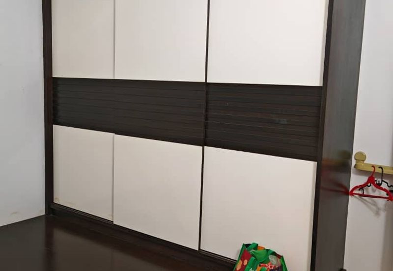 Coastal Tower, Ratu Mutiara