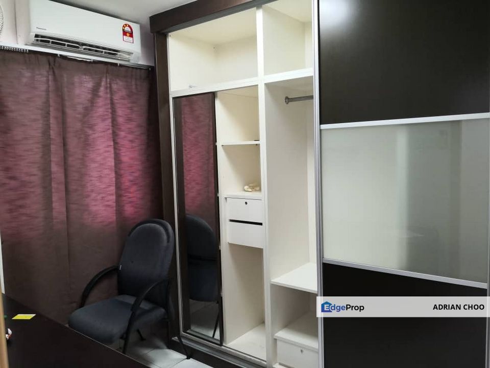 Taman Kristal, Penang, Persiaran Gurney