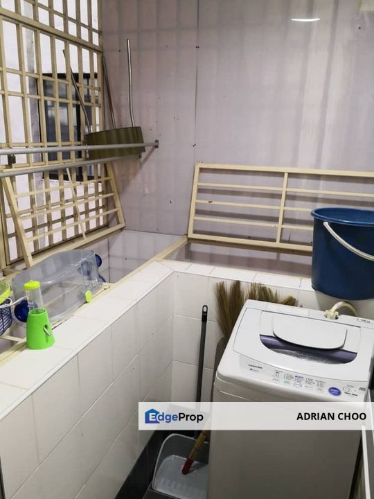 Taman Kristal, Penang, Persiaran Gurney