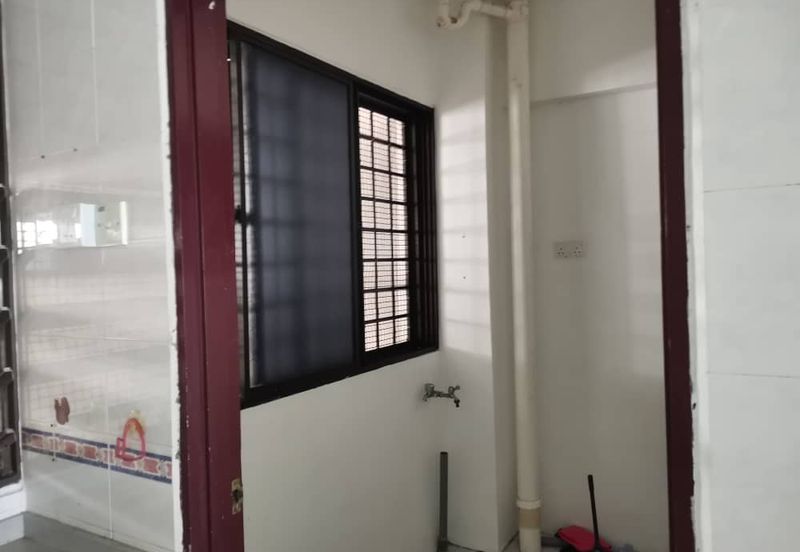 Twin Towers, Ratu Mutiara