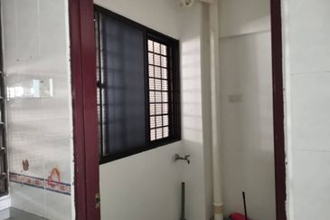 Twin Towers, Ratu Mutiara