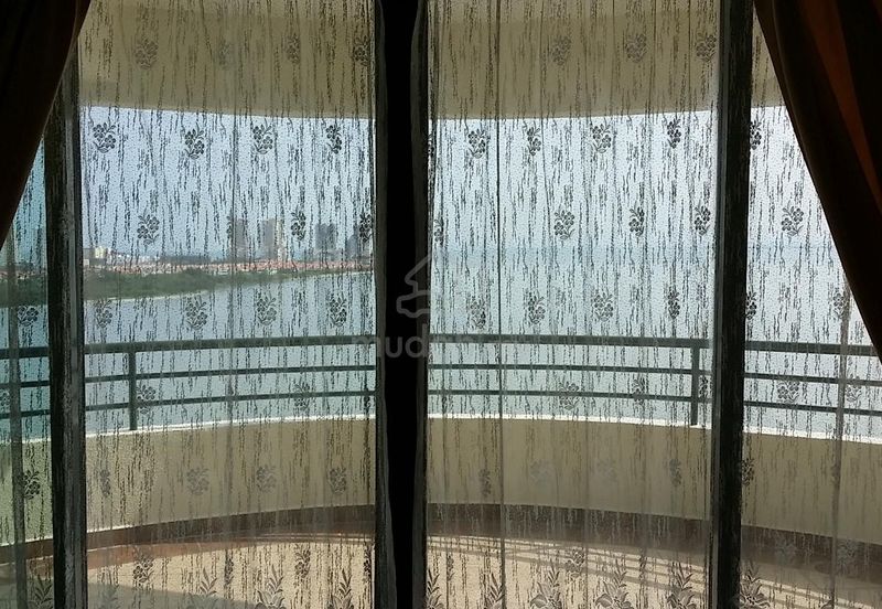 Silverton Condominium (Menara Perak)