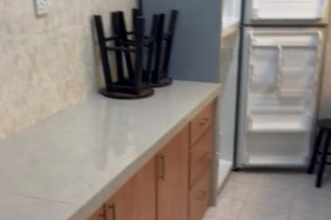 Coastal Tower, Ratu Mutiara