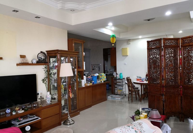 Coastal Tower, Ratu Mutiara