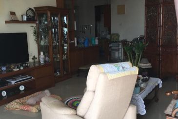 Coastal Tower, Ratu Mutiara