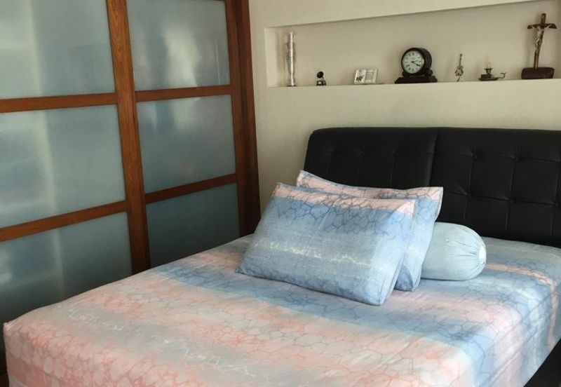 Coastal Tower, Ratu Mutiara