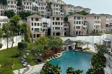 Moonlight Bay CondoVilla